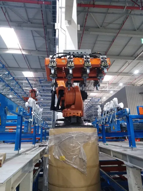 Saha arşivi · Endüstriyel robot montajı